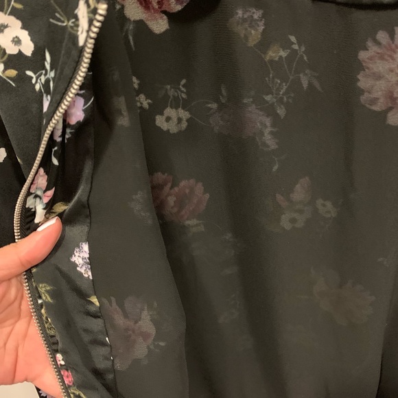 Jacket - Picture 5 of 5